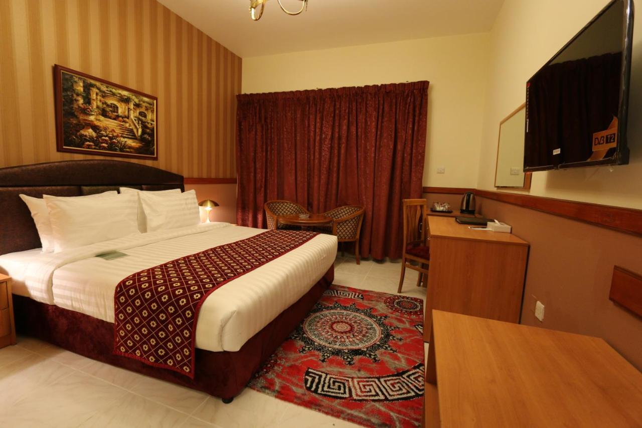 New California Hotel Dubaj Kültér fotó