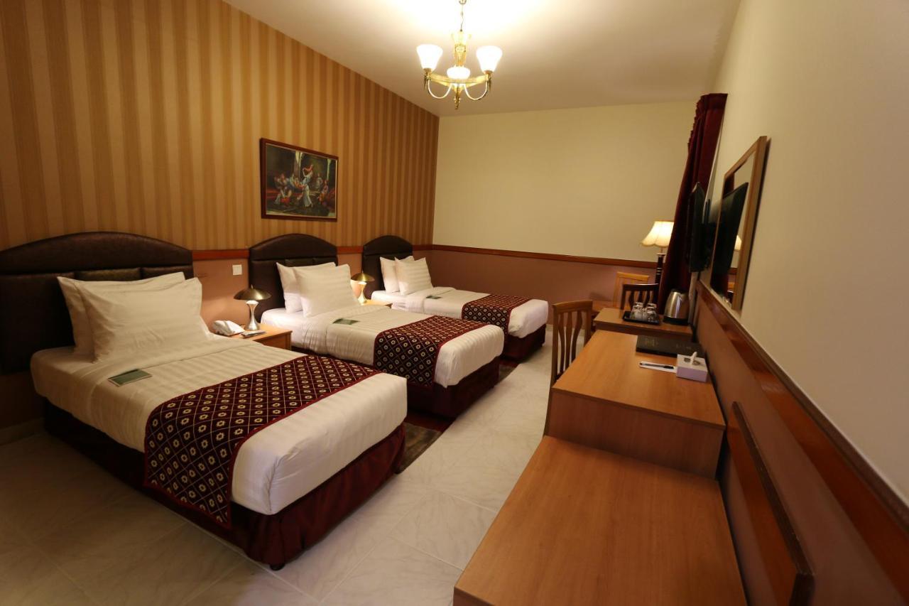 New California Hotel Dubaj Kültér fotó